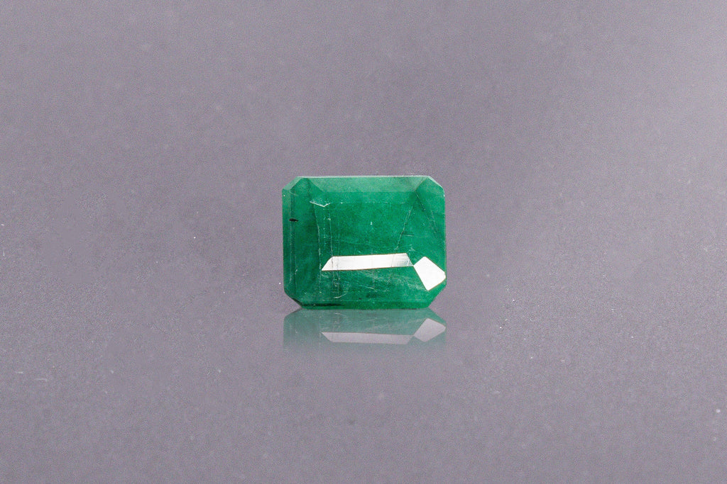 emerald 4.54 carat front image