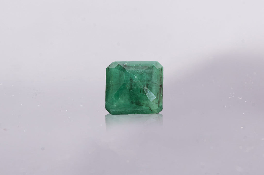 emerald 5.13 carat back image