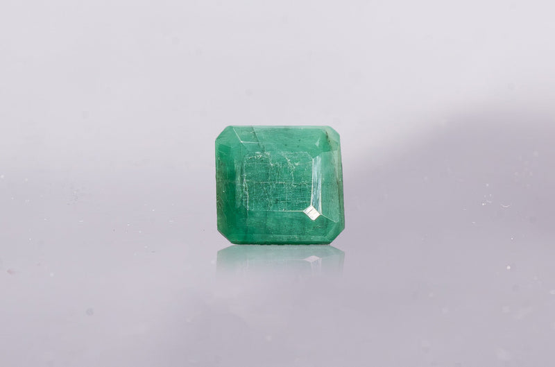 emerald 5.13 carat front image