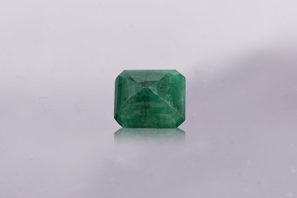 emerald 5.85 carat back image
