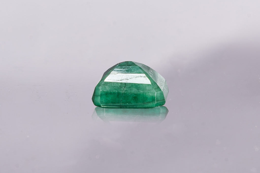 emerald 5.85 carat side image