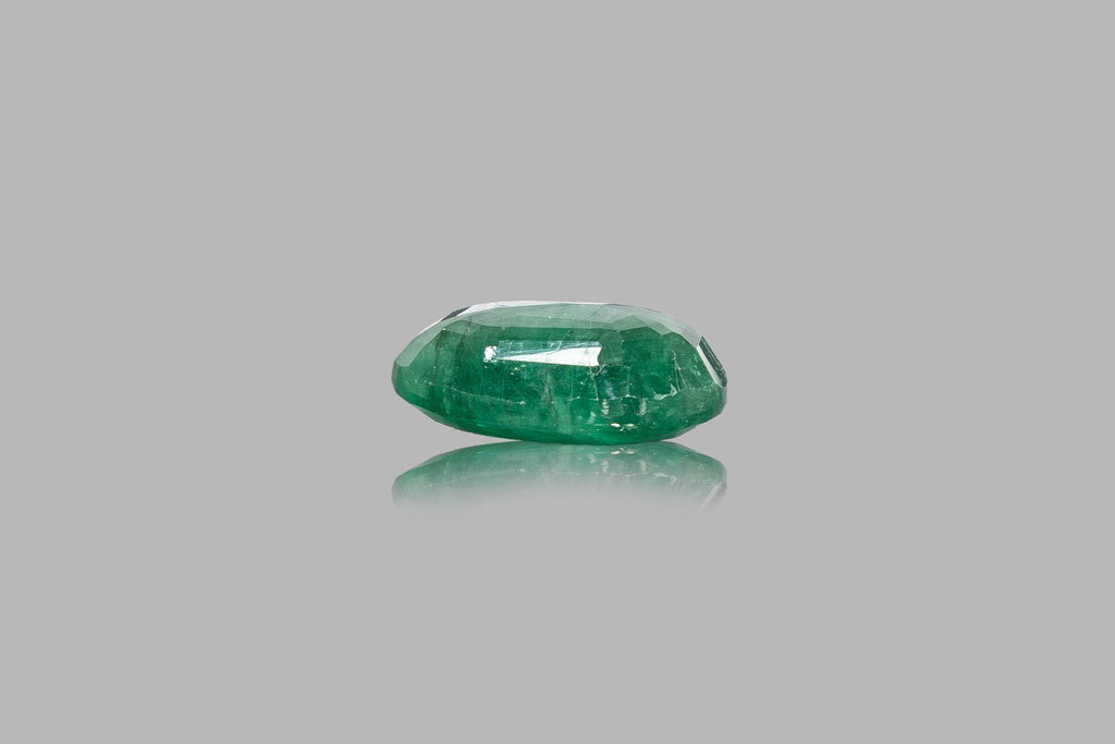 emerald 7.6 carat side image