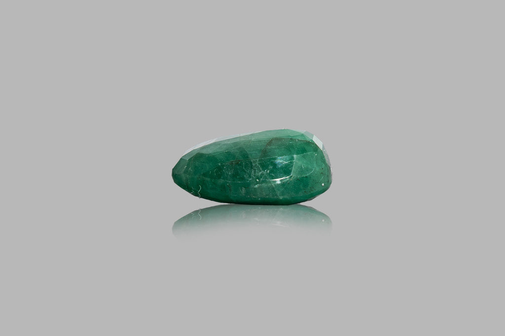 emerald 7.74 carat side image
