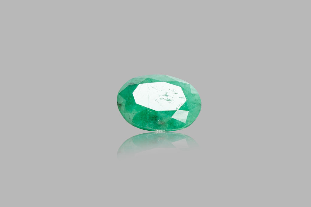 emerald 7.98 carat front image