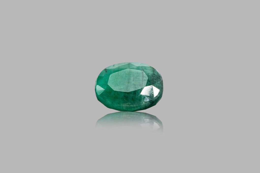 emerald 8.18 carat front image