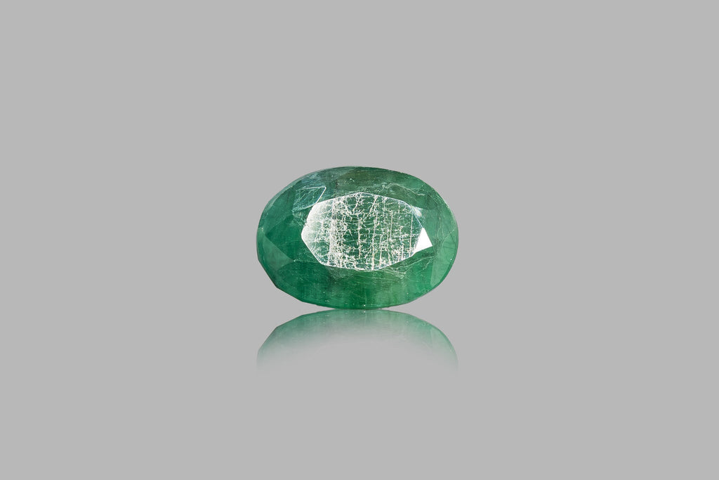 emerald 8.25 carat front image