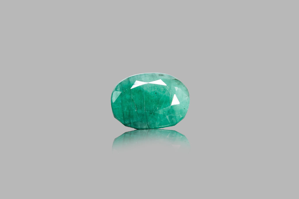 emerald 8.27 carat front image