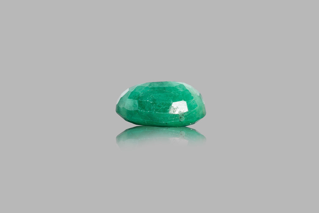 emerald 8.61 carat side image