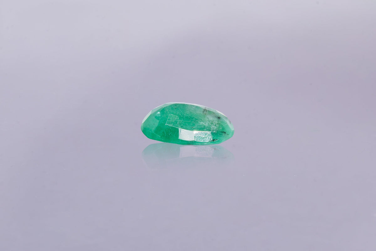 brazilian emerald 3.5 carat side image