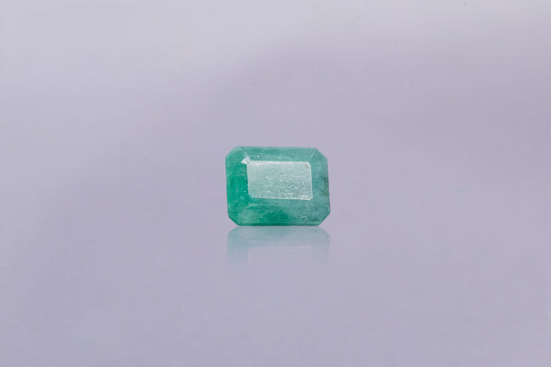 brazilian emerald 3.55 carat front image