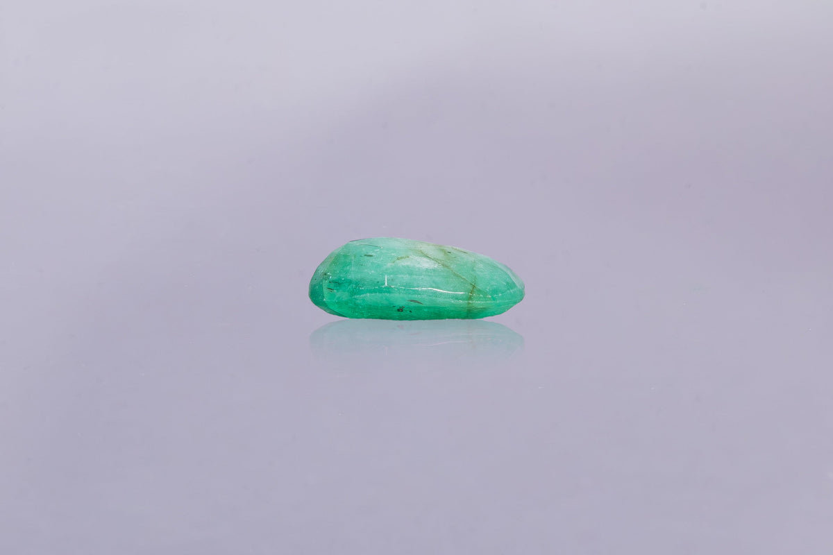 brazilian emerald 4.36 carat side image