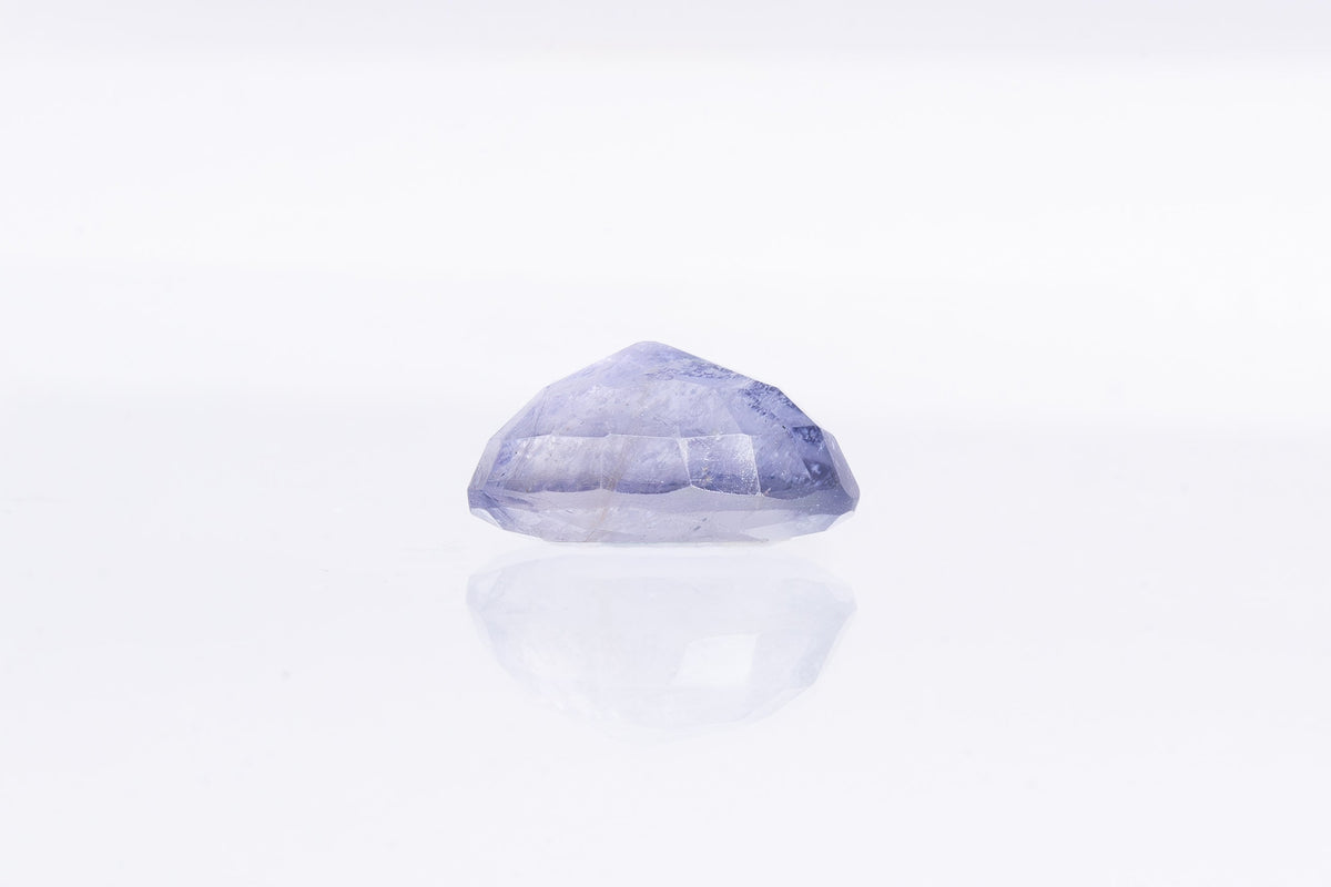 iolite 5.73 carat side image