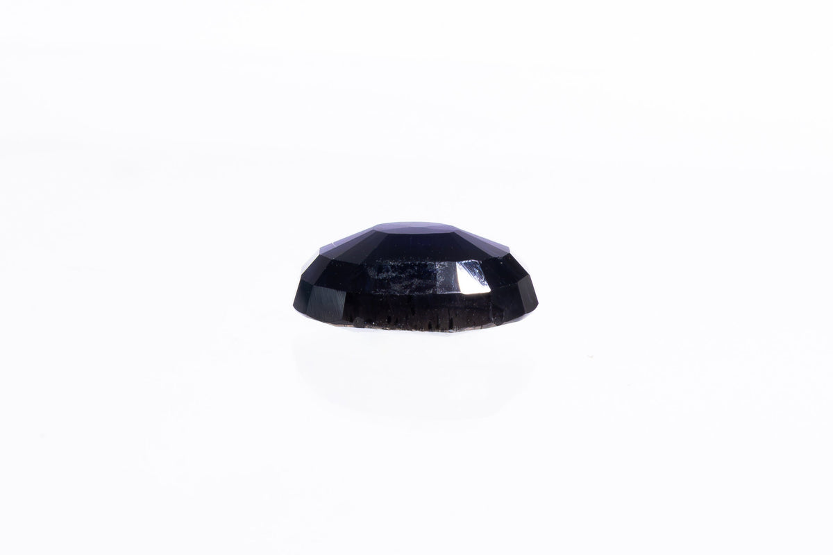 iolite 7.99 carat side image