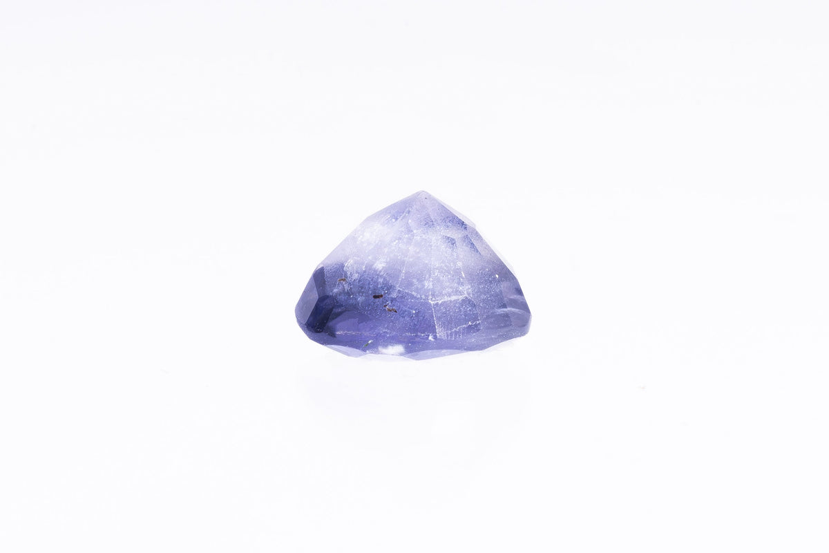 iolite 4.11 carat side image