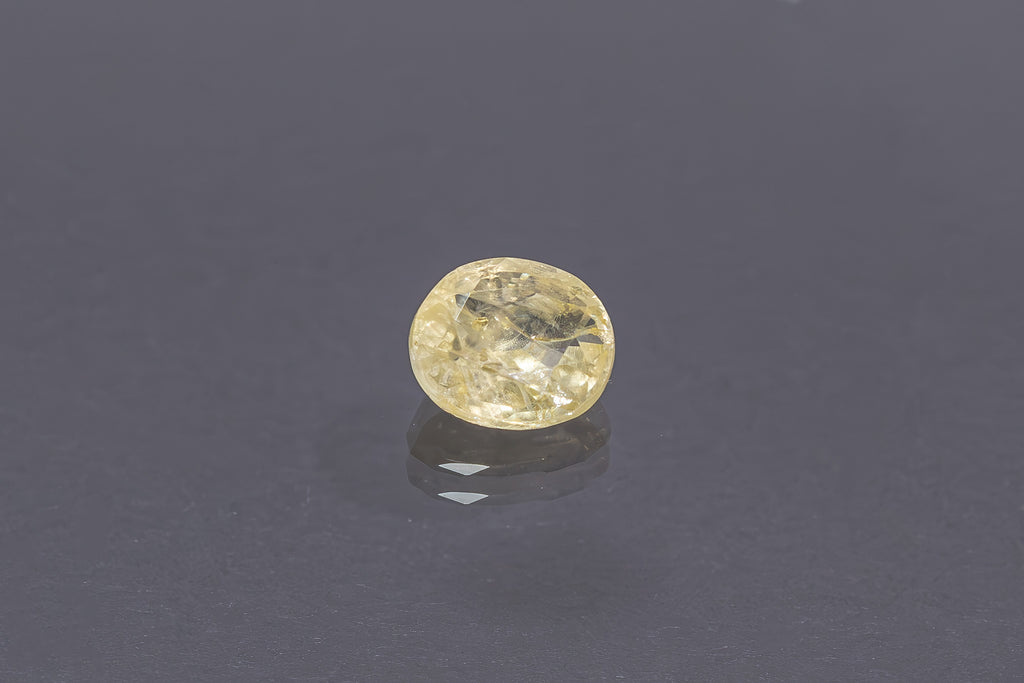 Yellow Sapphire - 3.21 Carat