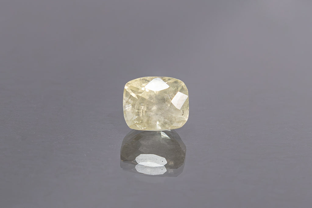 Yellow Sapphire - 3.45 Carat
