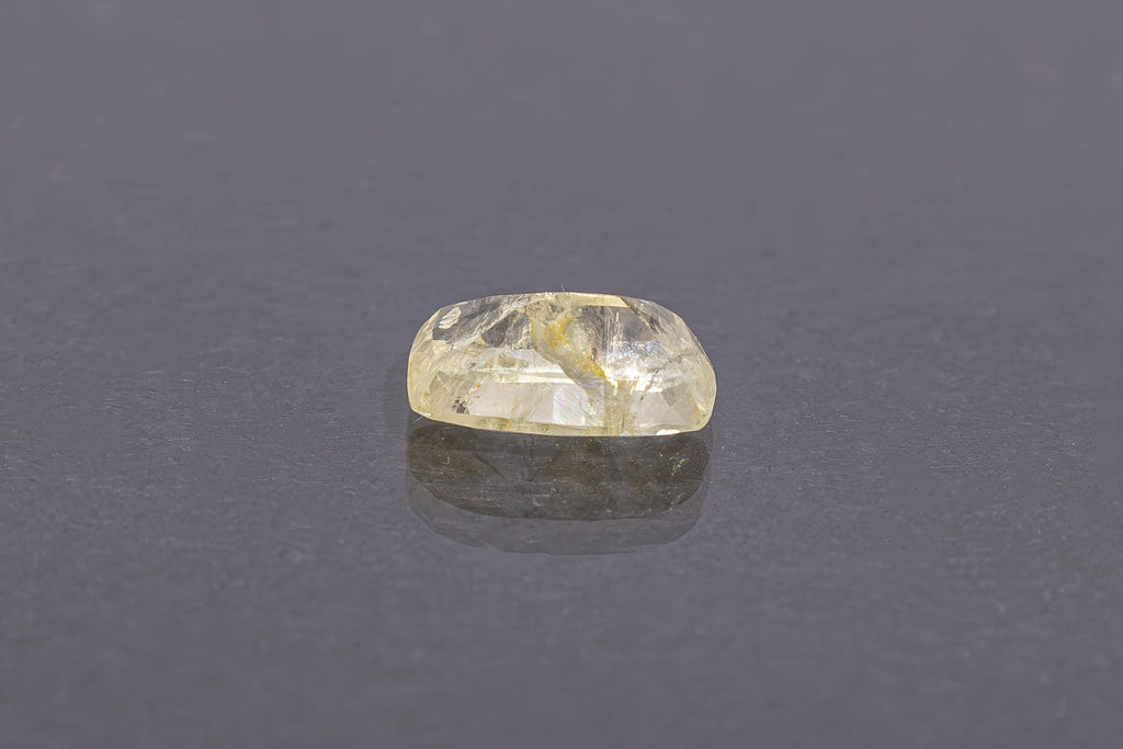 Yellow Sapphire - 3.39 Carat