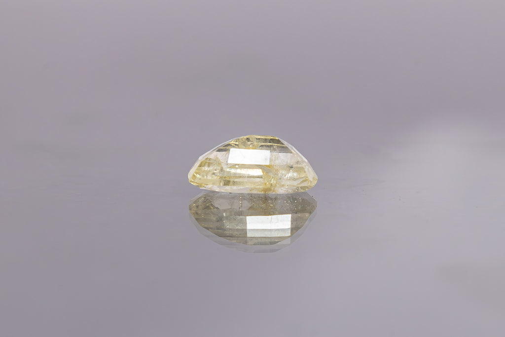 Yellow Sapphire - 3.39 Carat
