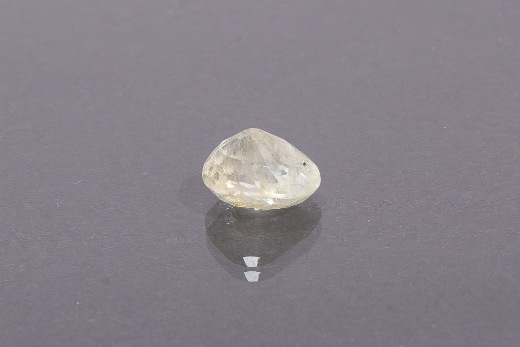 Yellow Sapphire - 4.10 Carat