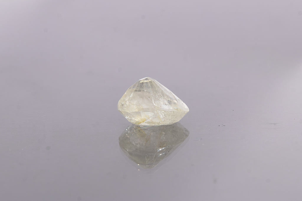 Yellow Sapphire - 4.10 Carat