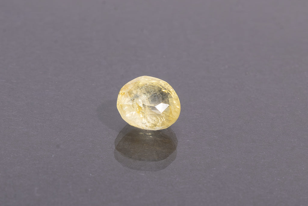 Yellow Sapphire - 2.97 Carat