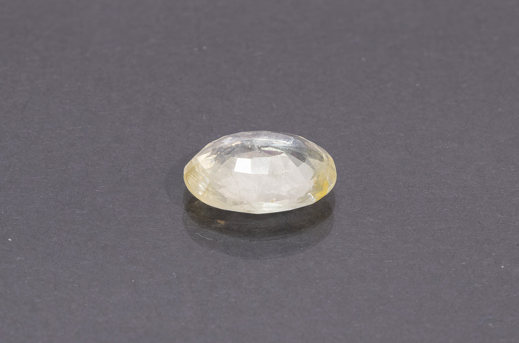 Yellow Sapphire - 2.78 Carat