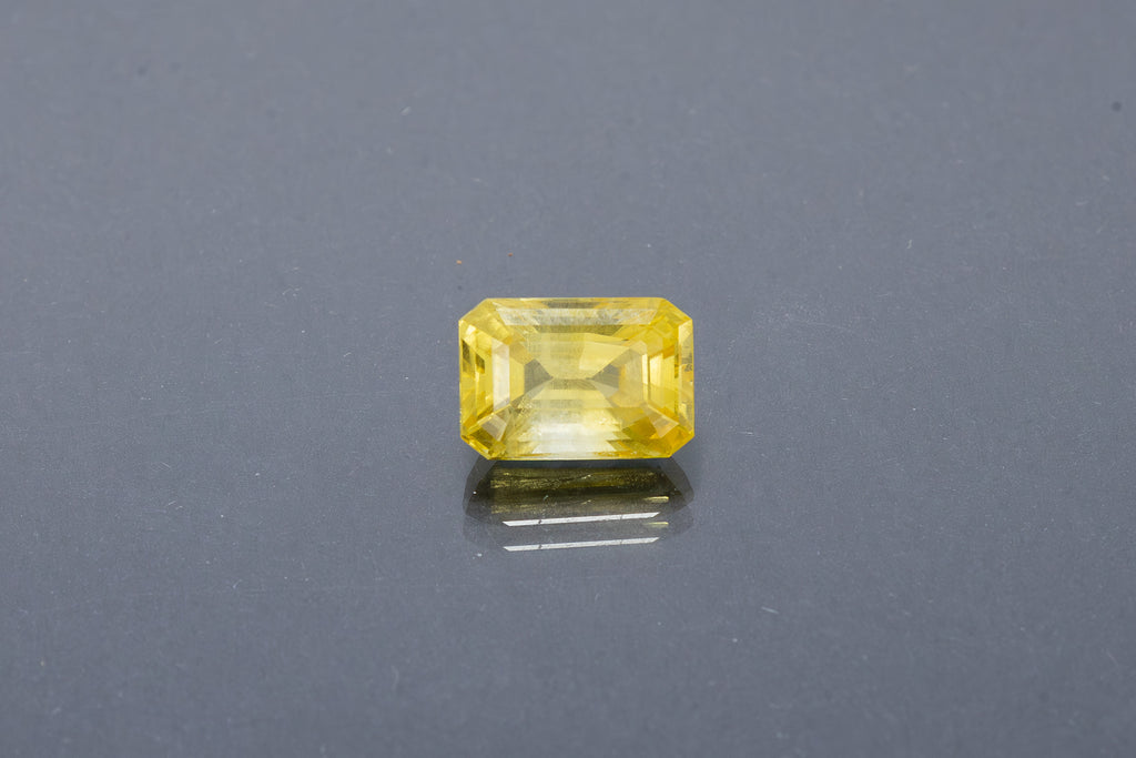 Yellow Sapphire (6.14 Carat) - Premium