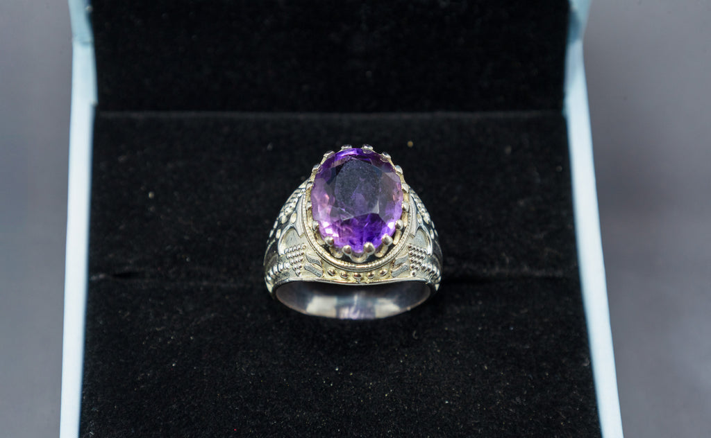 Amethyst Designer Ring (10 Ratti)