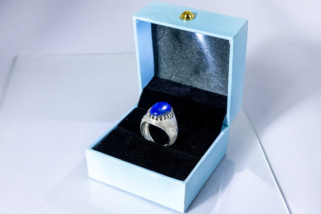 Lapis Lazuli King Size Ring (10 Ratti)