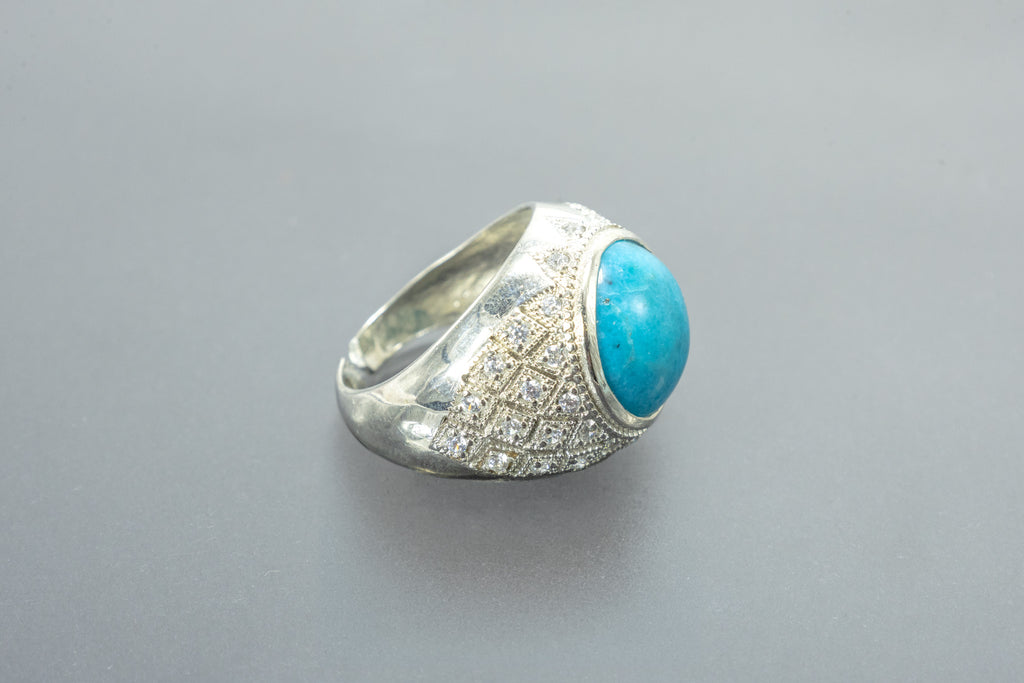 Royal Firoza King Size Ring (10 Ratti)