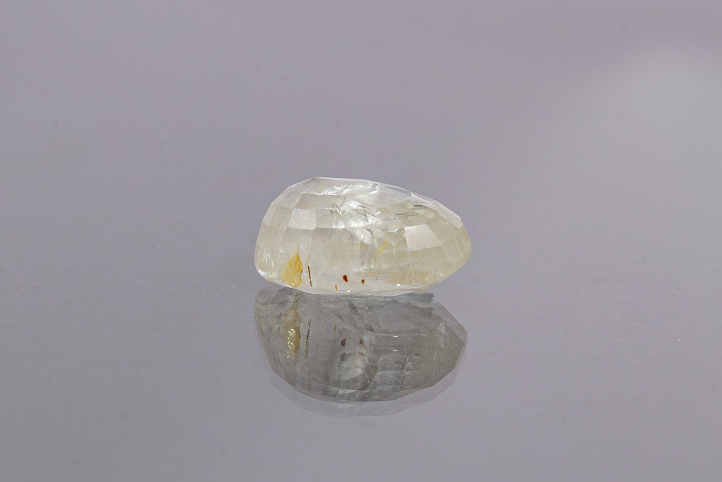 Yellow Sapphire - 8.37 Carat