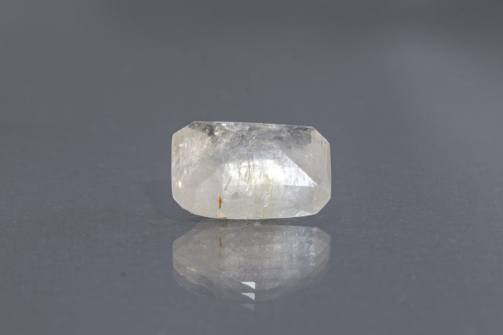 Yellow Sapphire - 5.74 Carat