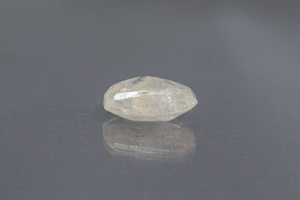 Yellow Sapphire - 5.74 Carat