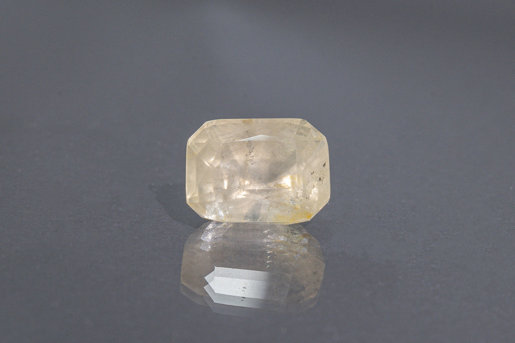 Yellow Sapphire - 11.46 Carat
