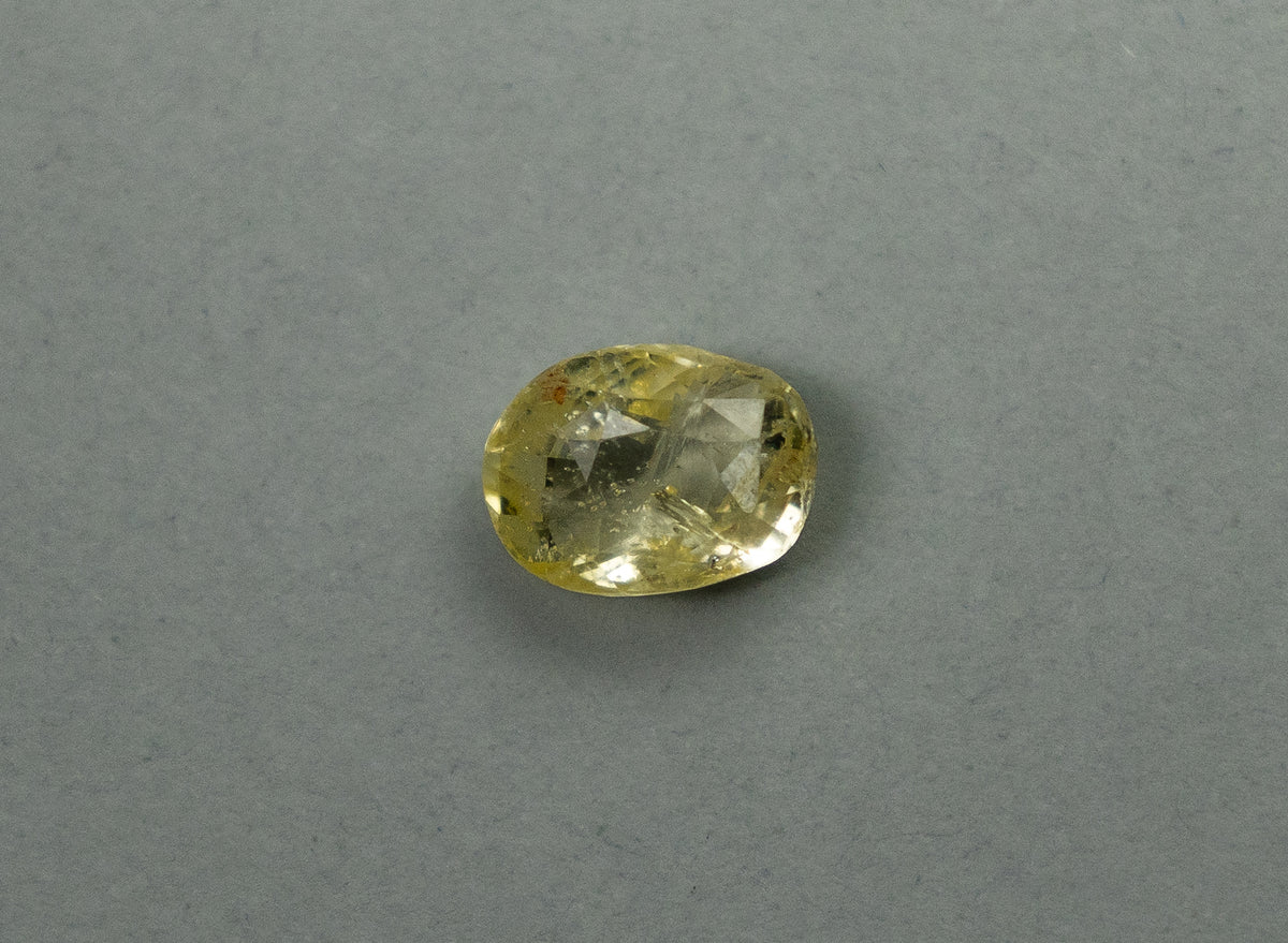 Yellow Sapphire - 4.00 Carat