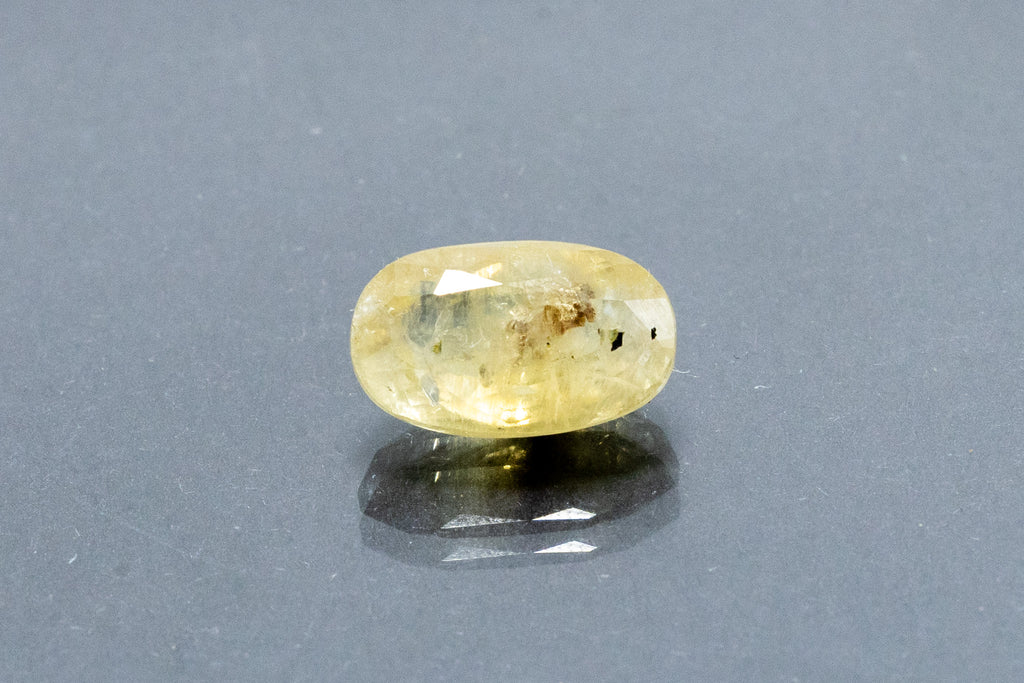 Yellow sapphire 5.51 Carat