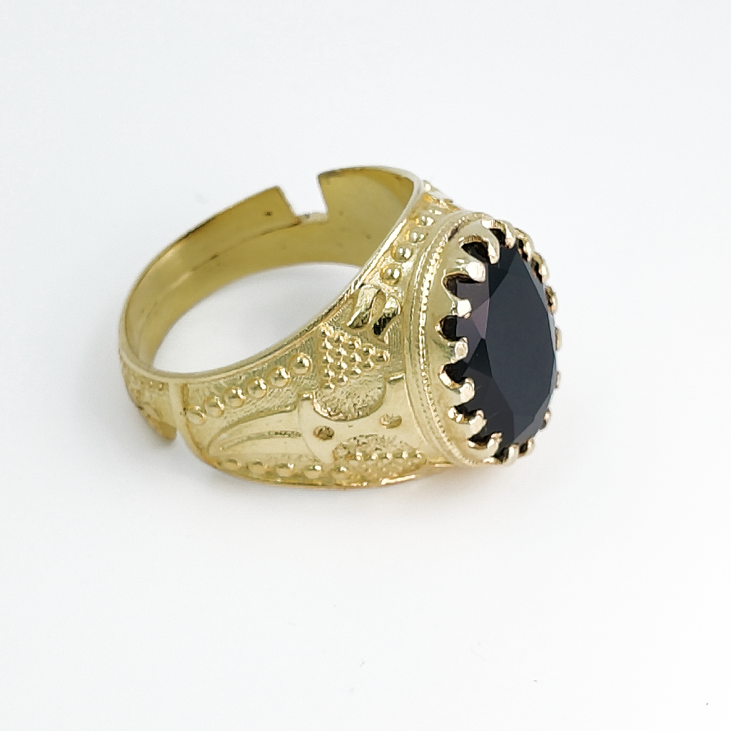 Royal Black Agate Ring (9.85 Carat)