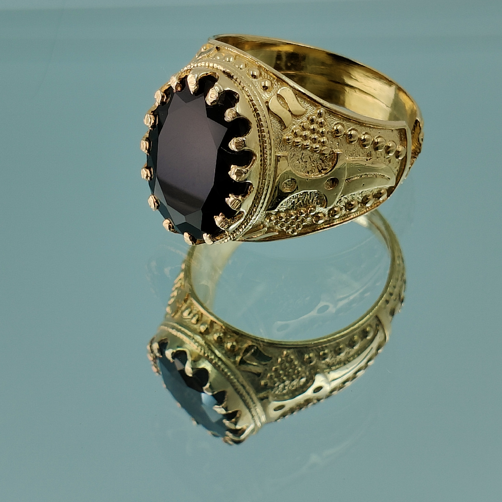 Royal Black Agate Ring (9.85 Carat)