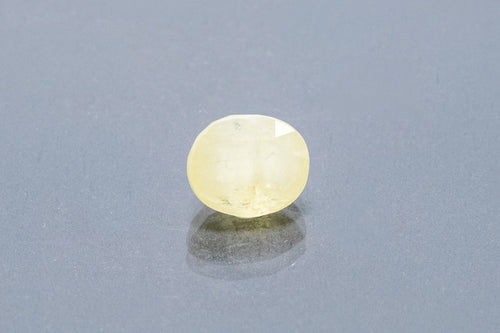 Yellow Sapphire (Ceylon) - 4.12 Carat