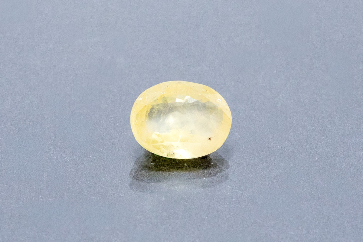 ceylon yellow sapphire 4.34 carat front image