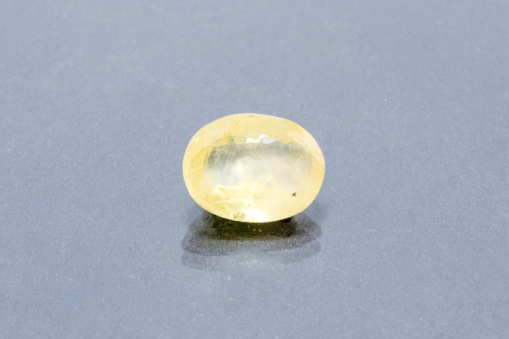 ceylon yellow sapphire 4.34 carat front image