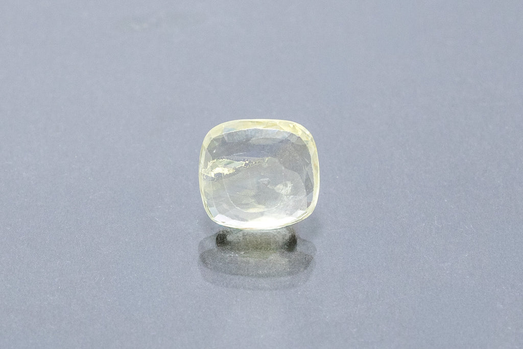 ceylon yellow sapphire 4.52 carat back image